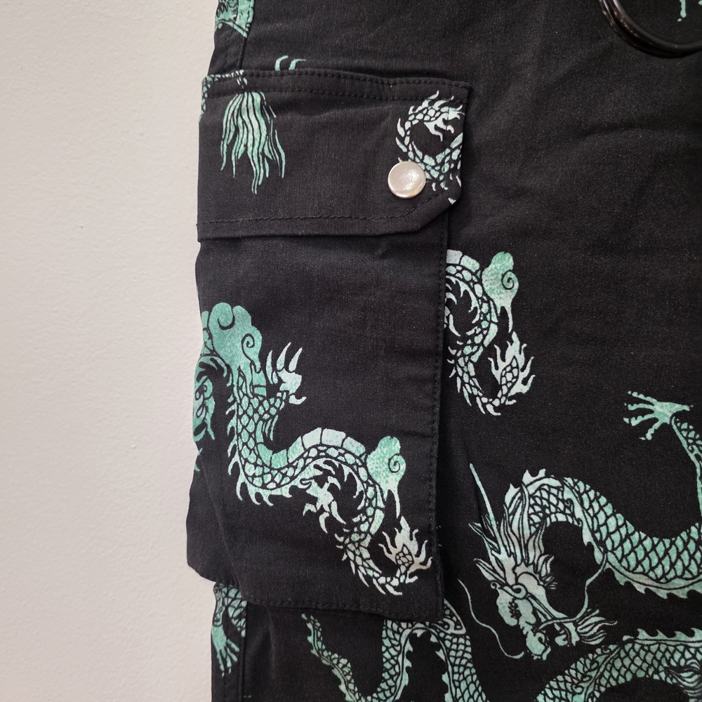Set Of 2 Womans Cargos Pants with Dragon Design - Picture 8 of 12